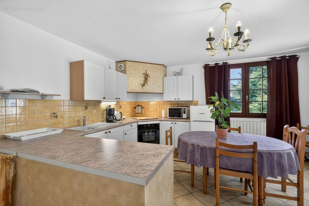 Maison à LA TOUR-DU-PIN