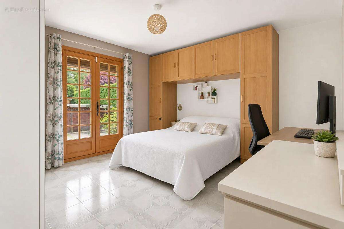 Maison de plain-pied 5 pièces à Rians, louée - photo 8