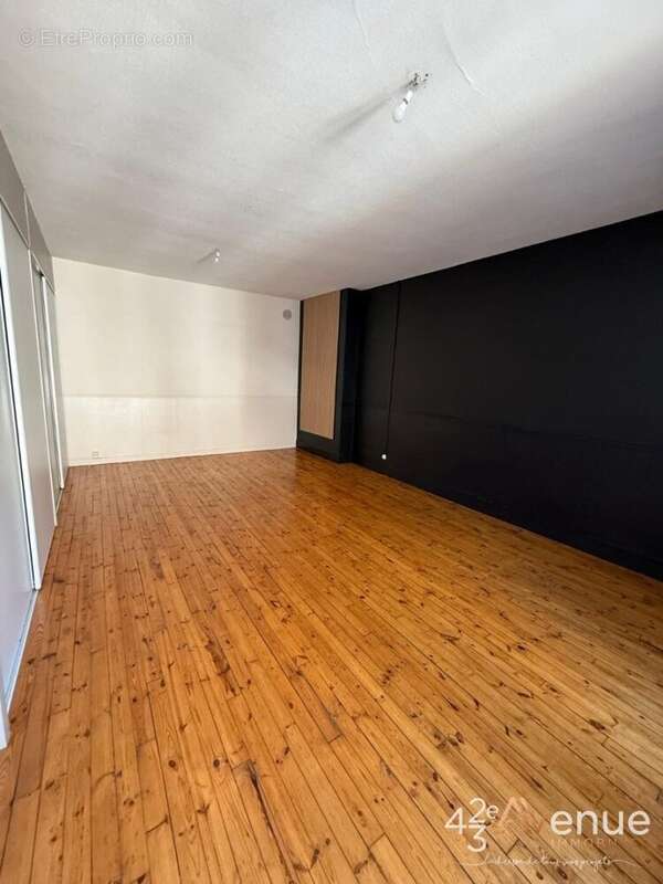 Appartement à SAINT-ETIENNE