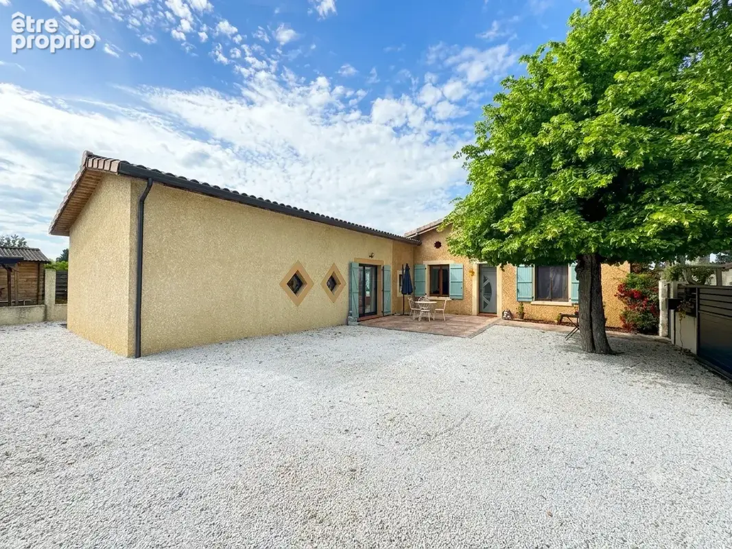 MAISON T5 de 163 M2 avec 823 M2 de terrain - photo 9