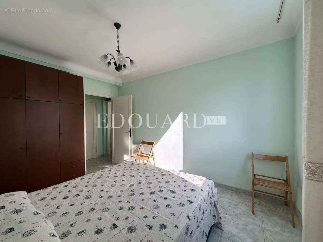 Appartement à ROQUEBRUNE-CAP-MARTIN