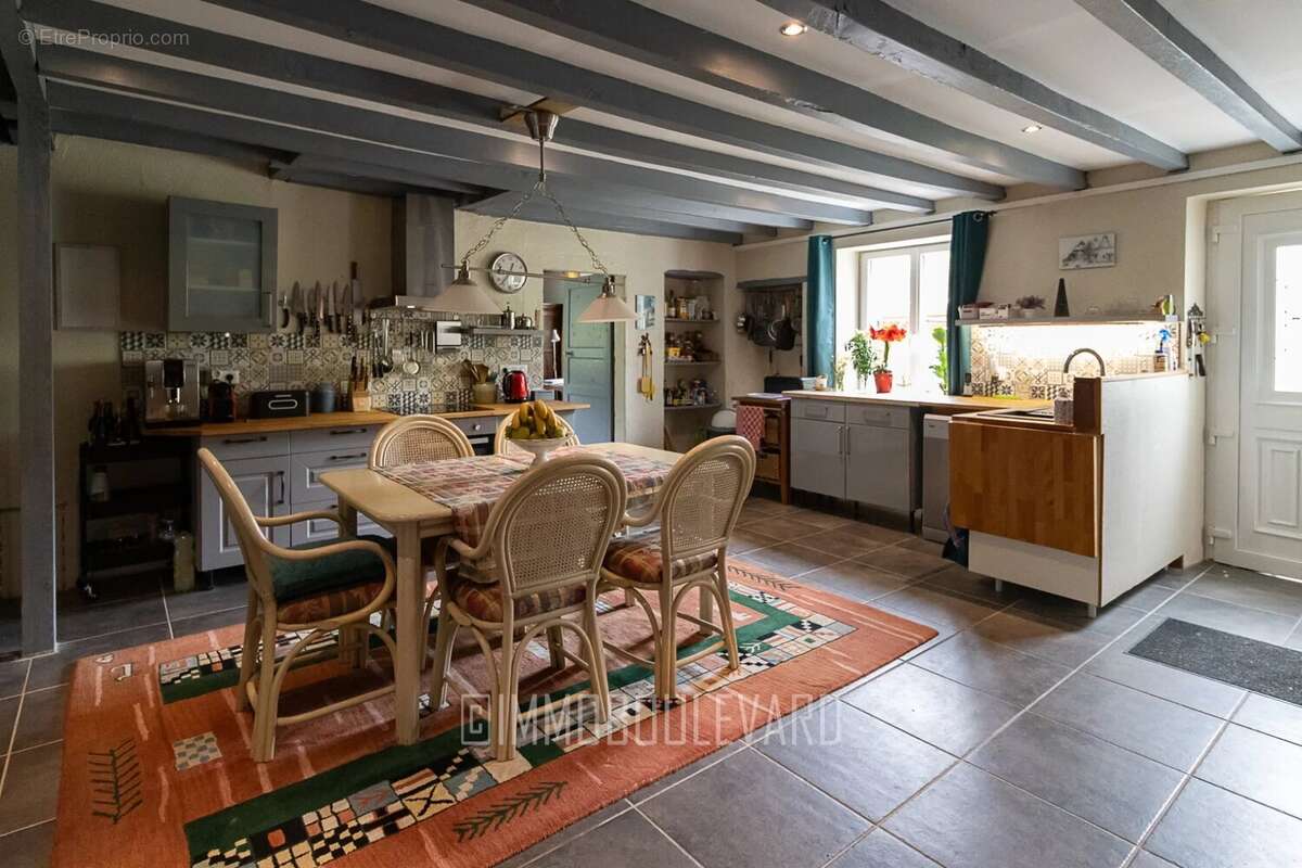 Maison à SAINT-GERVAIS-D&#039;AUVERGNE