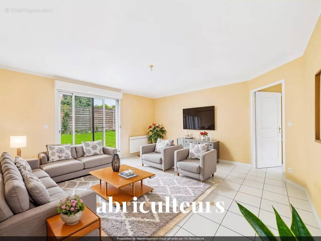 Maison à BOUGUENAIS