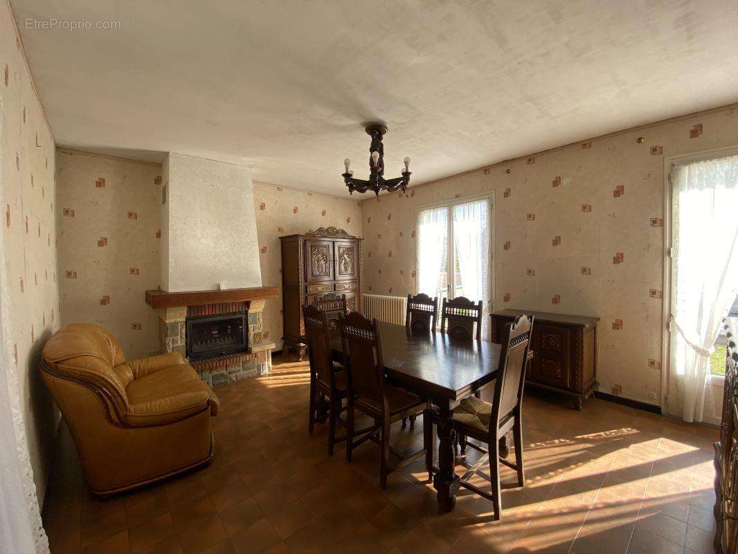 Maison à ROSNY-SUR-SEINE