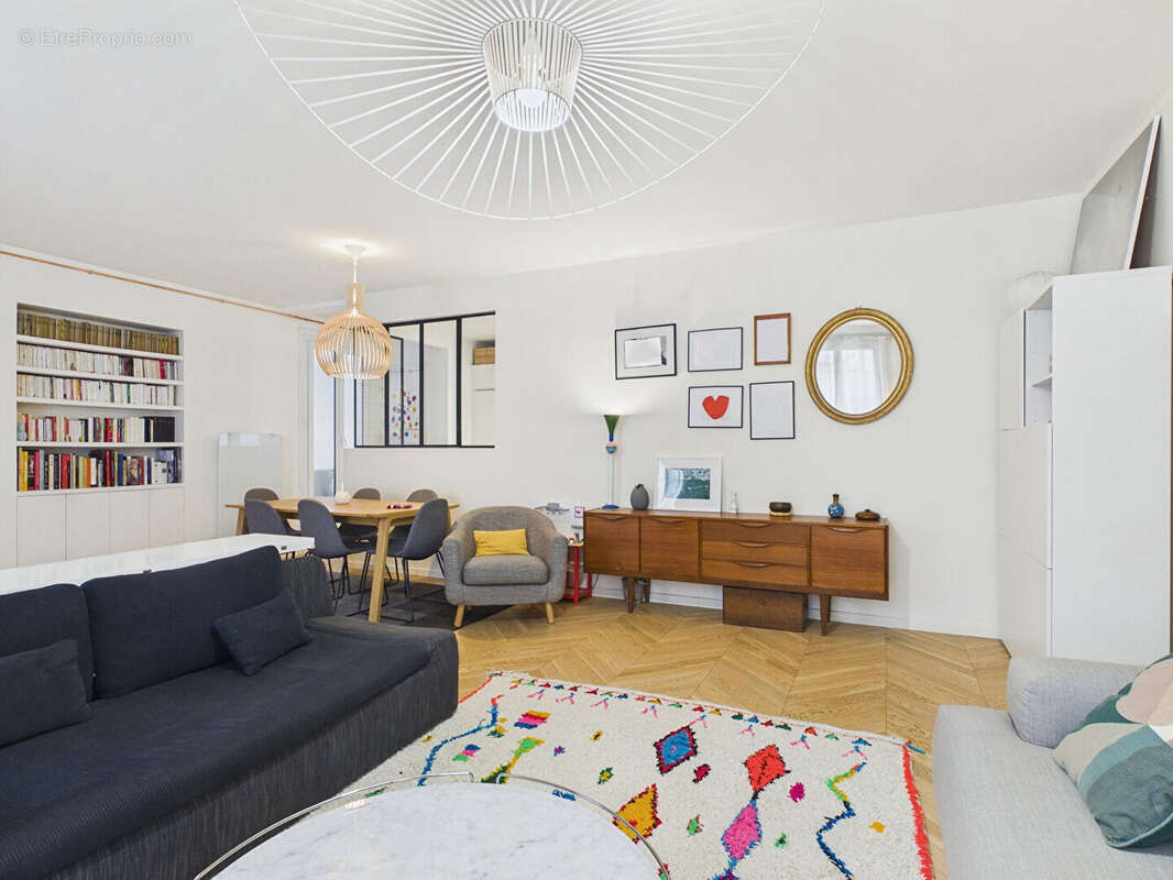 Appartement à PARIS-9E