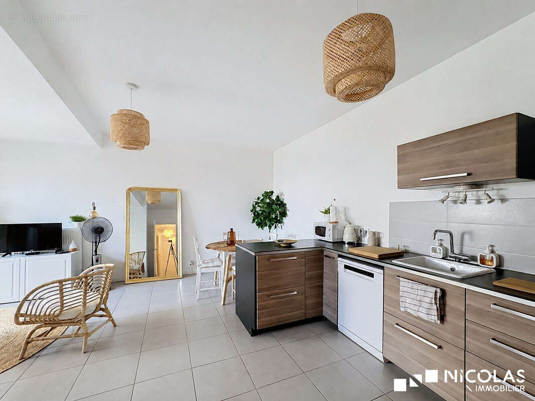 Appartement 62 m² à Bordeaux  - photo 4