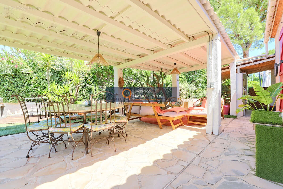 Maison T5 de plain pied avec piscine - photo 10