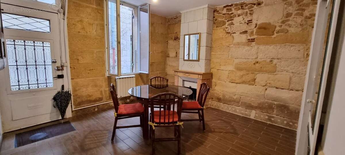 EXCLUSIVITE  :  Centre historique Bergerac , immeuble en pierres - photo 4