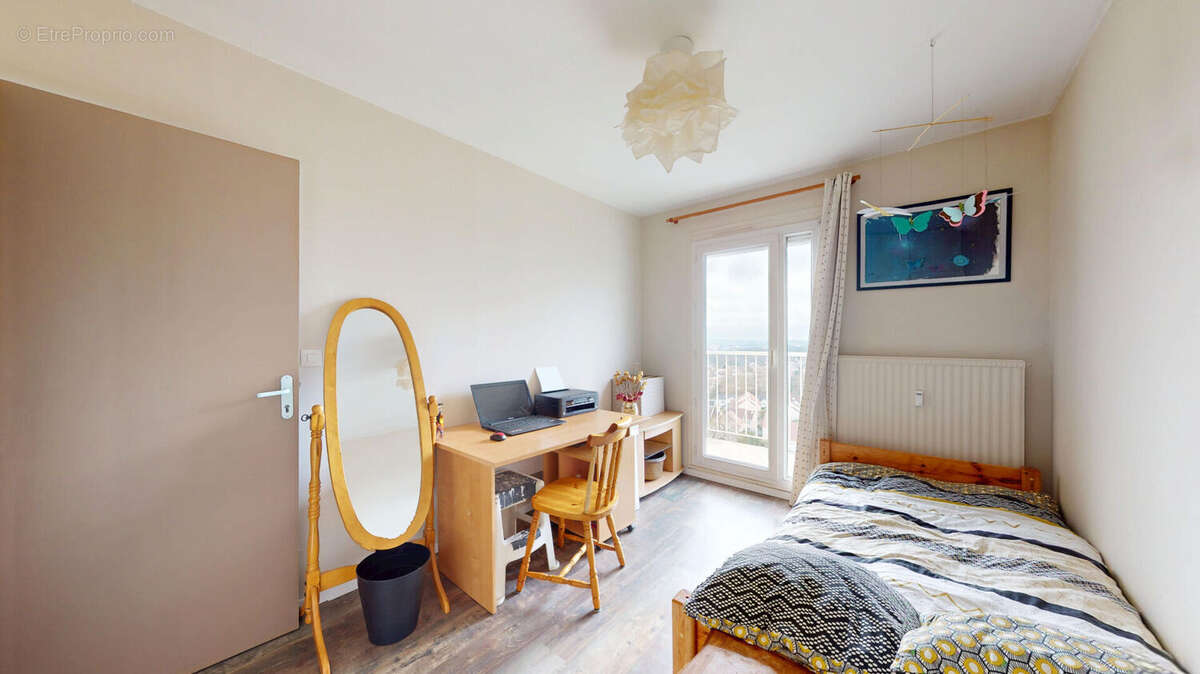 Appartement à THIAIS