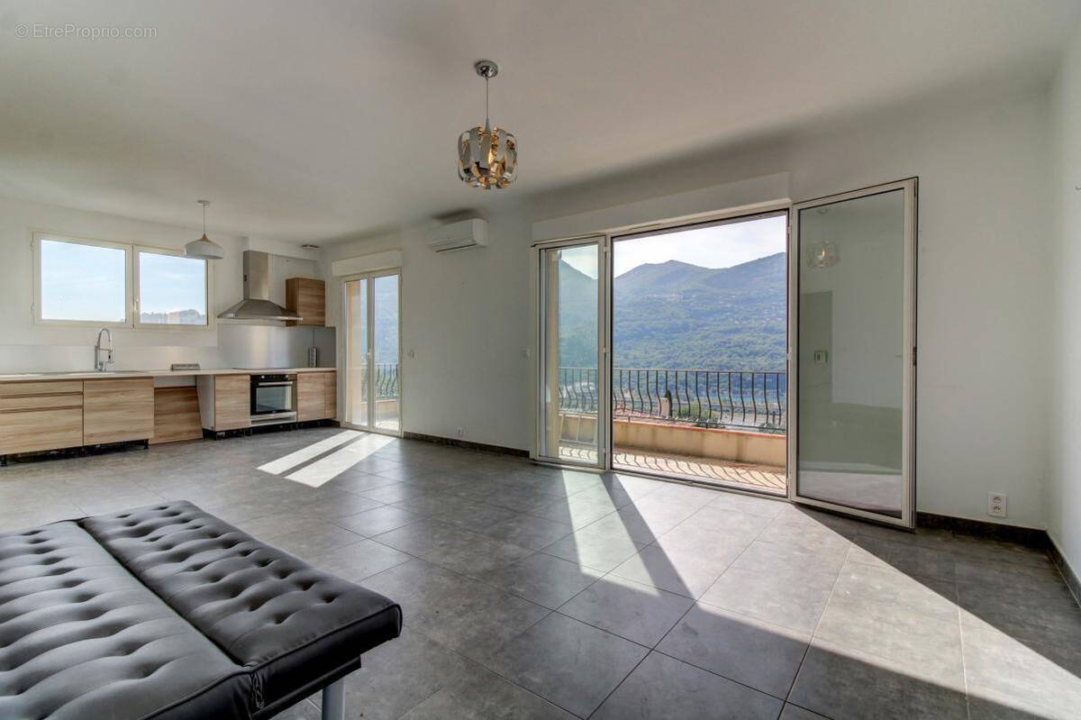 Appartement à SAINT-MARTIN-DU-VAR