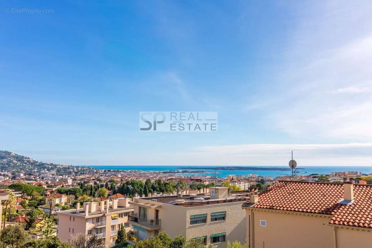 Appartement à CANNES