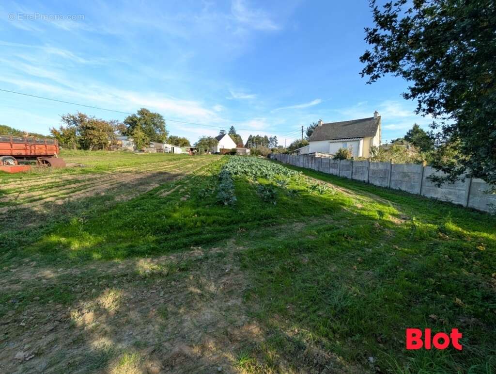 Terrain à PLECHATEL