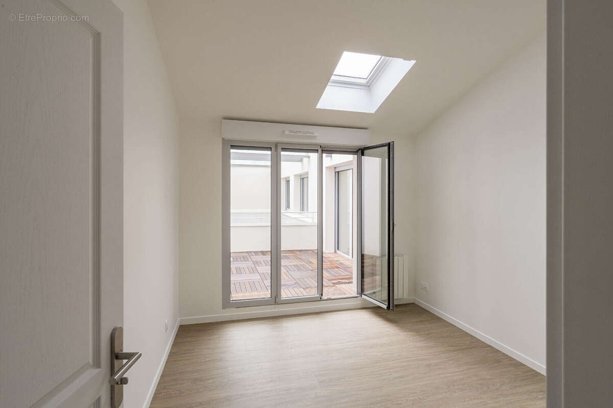 Appartement à SURESNES