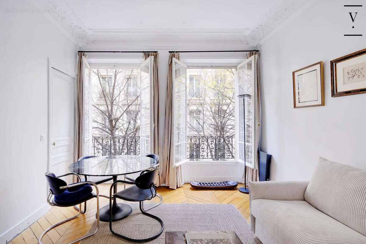 Appartement à PARIS-4E