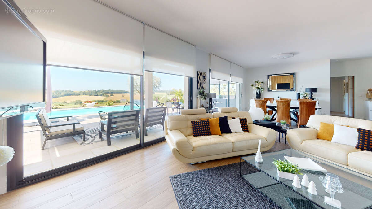 Maison T5 - 162m2 - A 5 min L'Isle Jourdain - photo 9