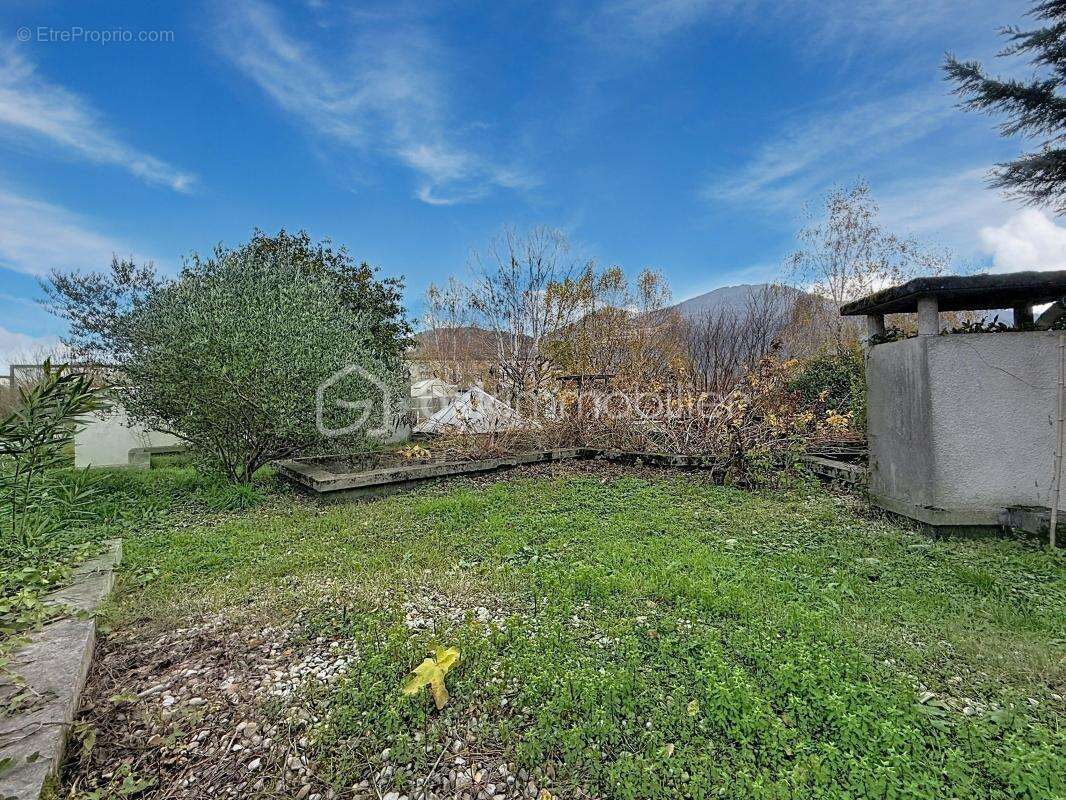 Appartement à SAINT-MARTIN-D&#039;HERES