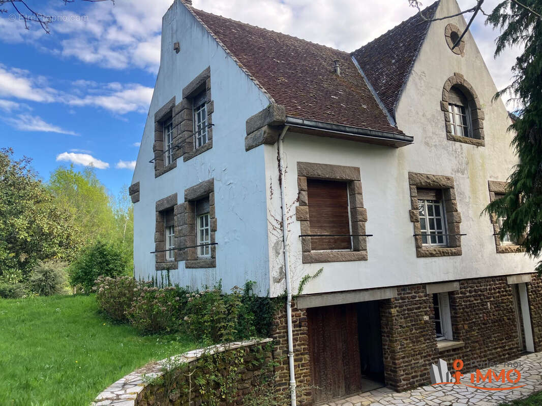 Maison à SAINT-SAUVEUR-EN-PUISAYE