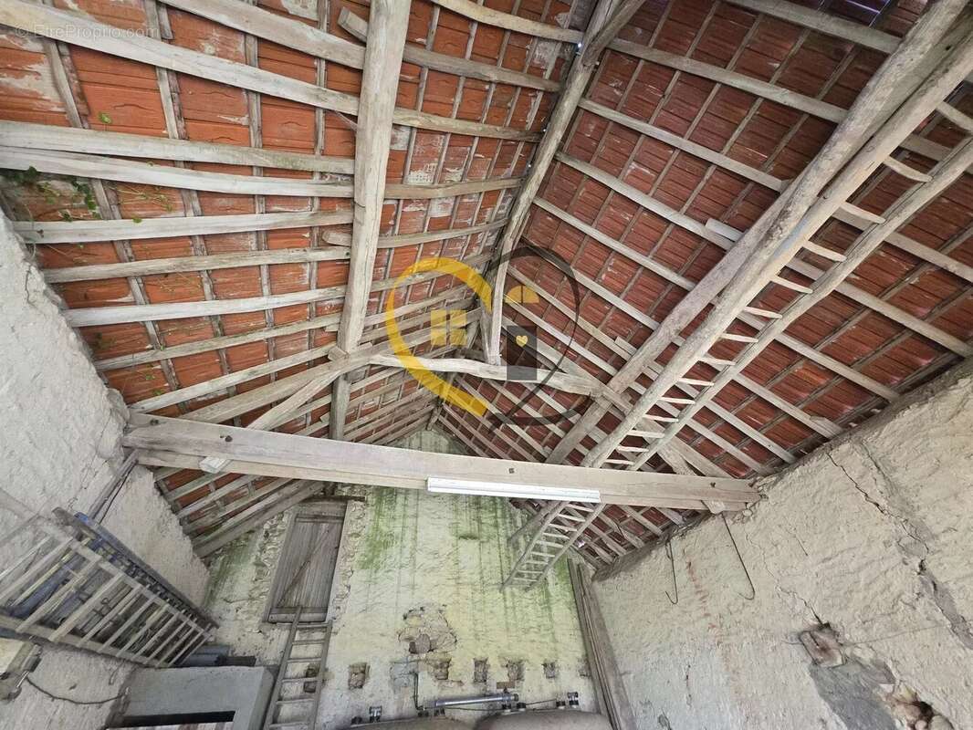 Maison à NEUVY-DEUX-CLOCHERS