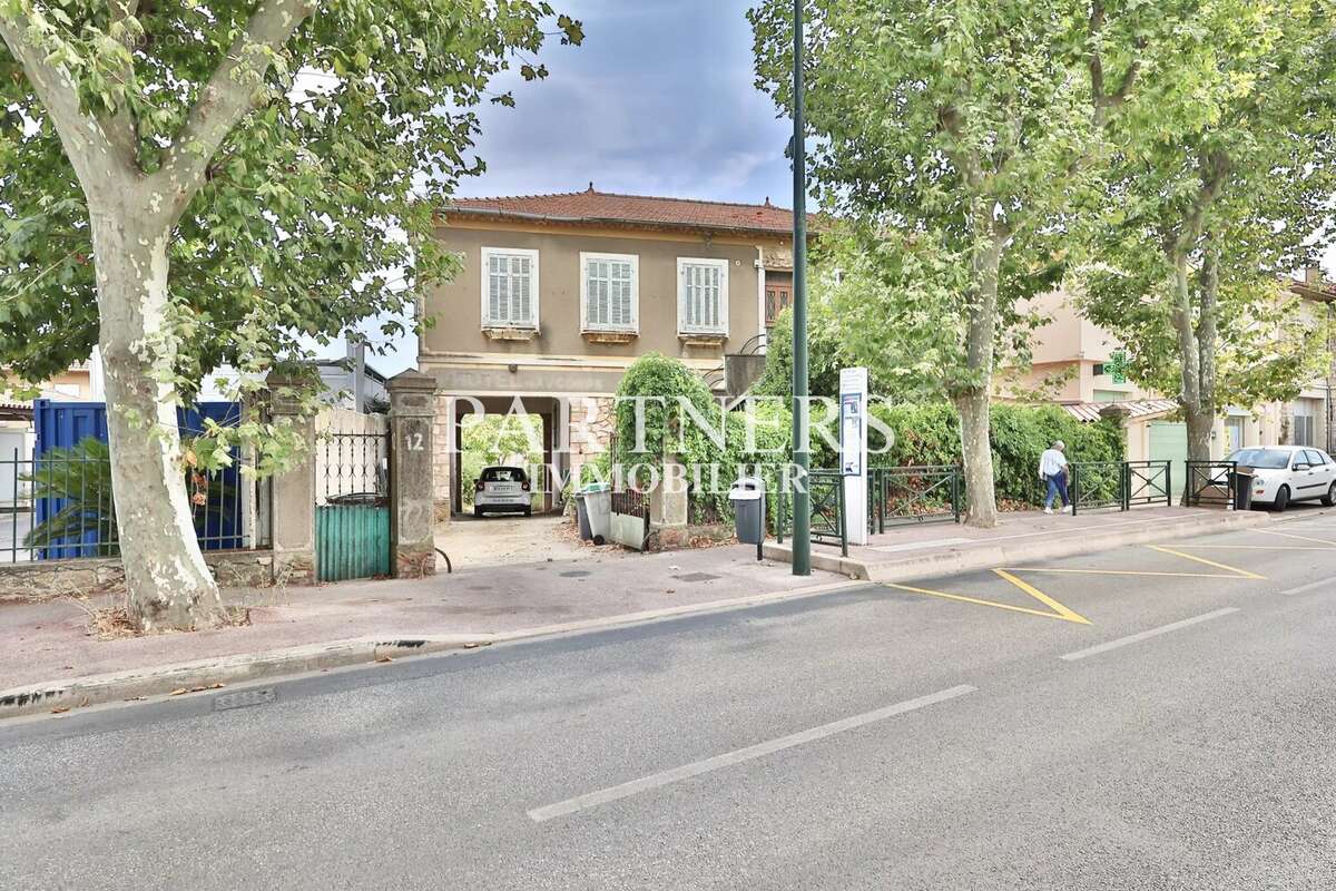 Maison à Hyeres  - photo 9