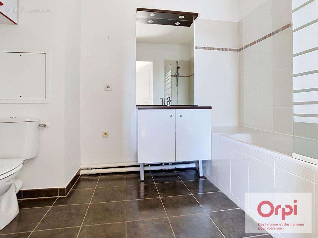Appartement à ISSY-LES-MOULINEAUX