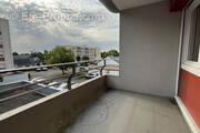 Appartement à LES PONTS-DE-CE