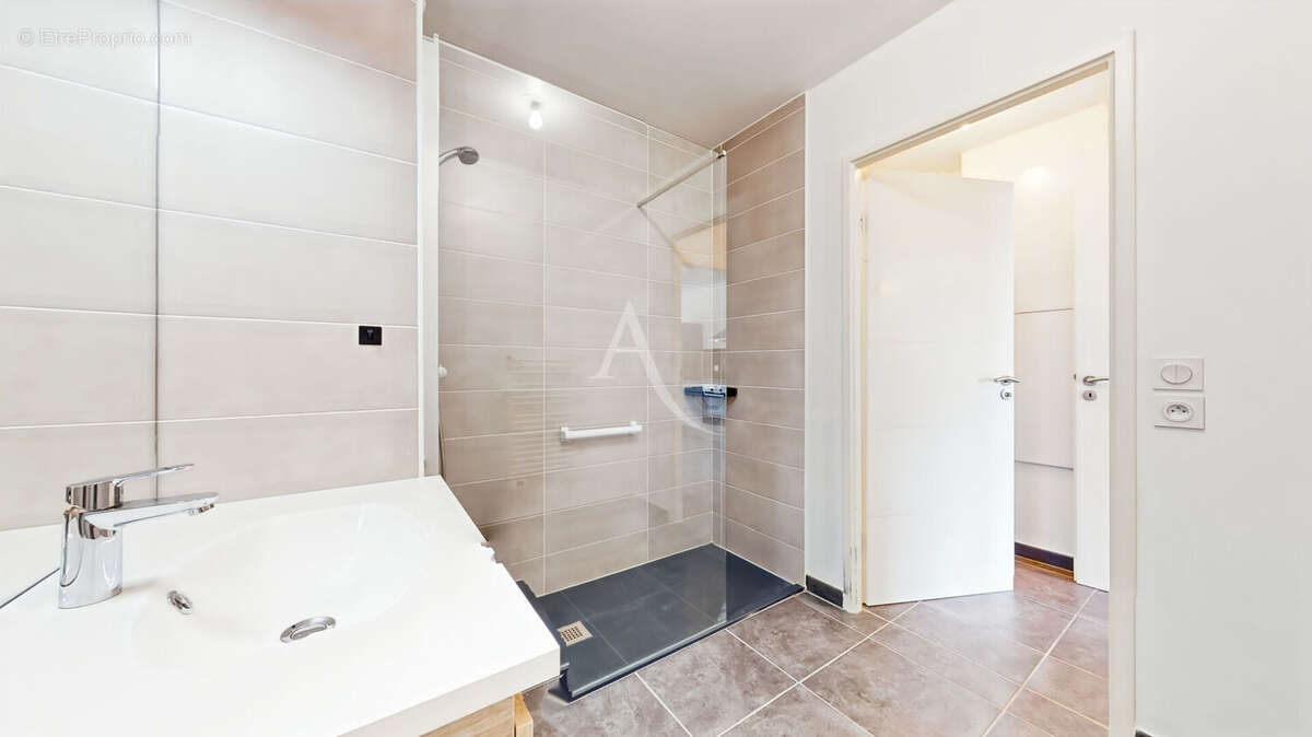 À vendre ! Appartement avec balcon, parking à Annecy - photo 5