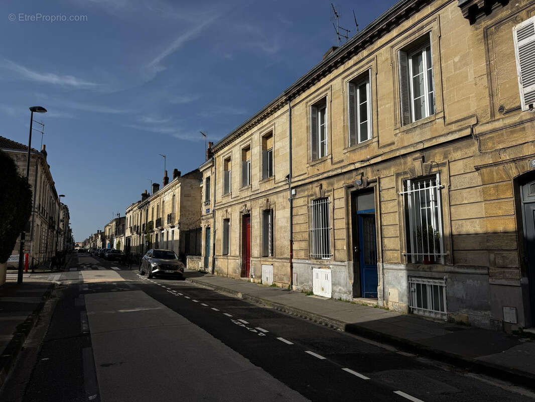 Appartement à BORDEAUX