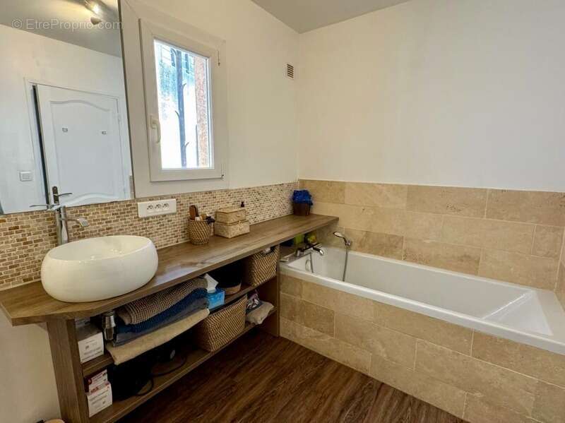 Maison familiale de plain-pied de 150 m², au fond d’une impasse, sans vis-à-vis et au calme - photo 10