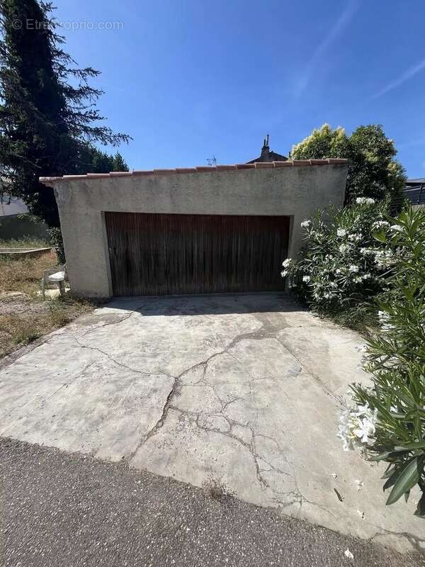 Maison à SAINT-VICTORET