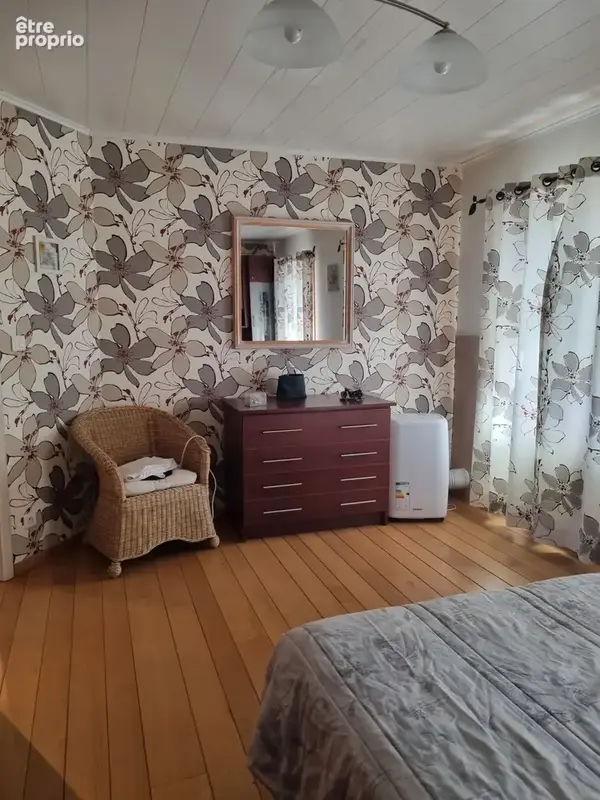 Maison avec terrain et piscine - photo 22