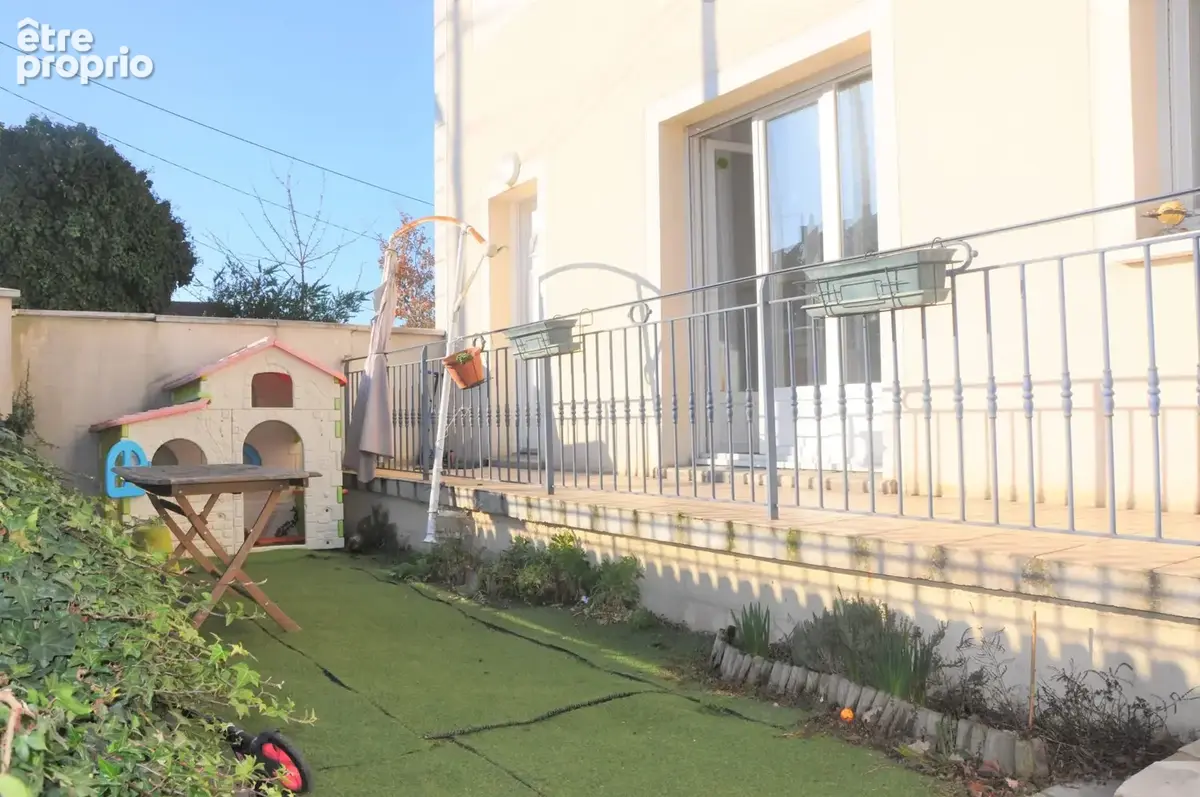 Appartement à NEUILLY-PLAISANCE