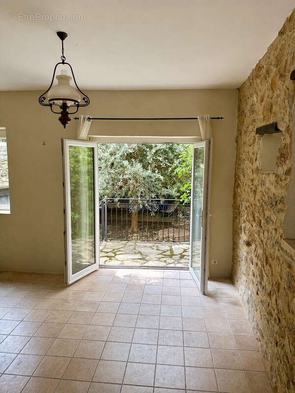 Maison à BAGNOLS-SUR-CEZE