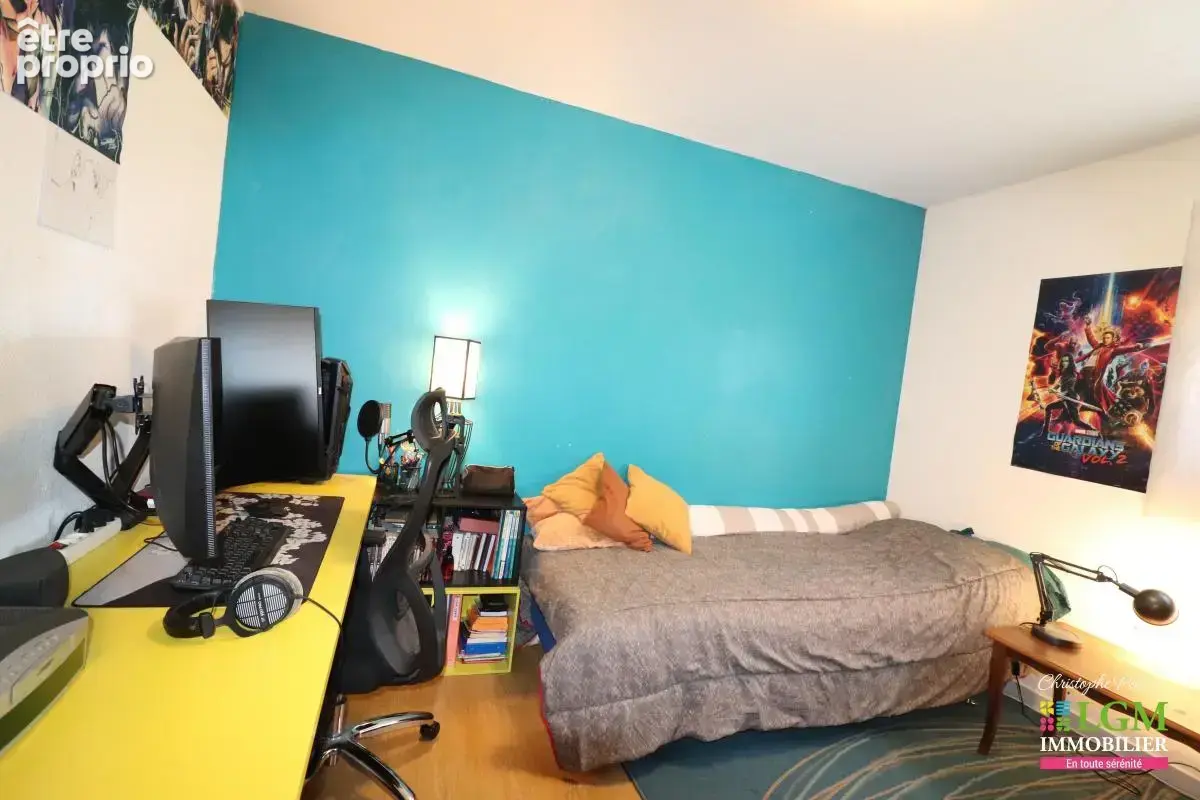 VALRÉAS (84) - Maison familiale lumineuse de 173 m² avec 4 chambres au fort potentiel d'aménagement - photo 10