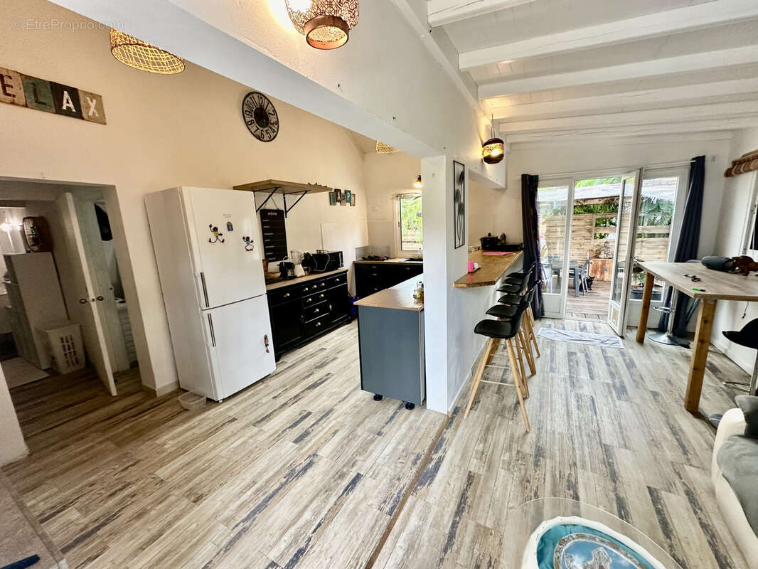 Maison à CAPESTERRE-BELLE-EAU