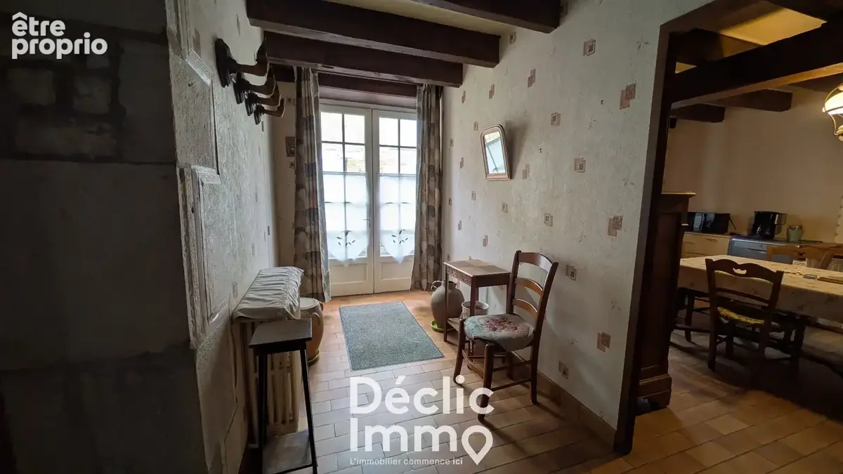 Maison familiale avec garage, dépendances et grenier aménageable à Champagne-Mouton - photo 3