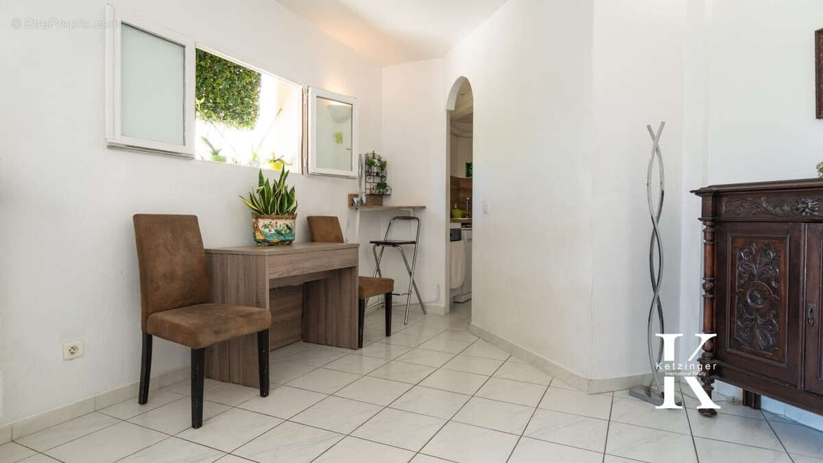 Appartement 65 m² à Antibes  - photo 4