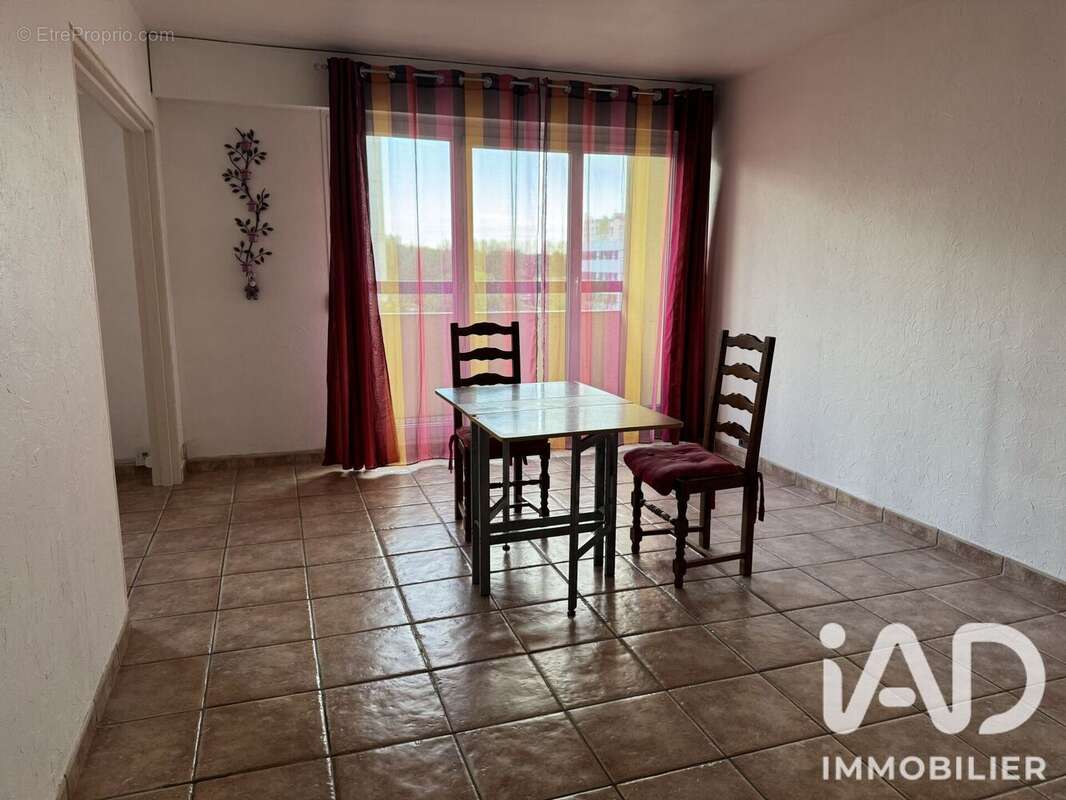 Photo 3 - Appartement à EPINAY-SOUS-SENART