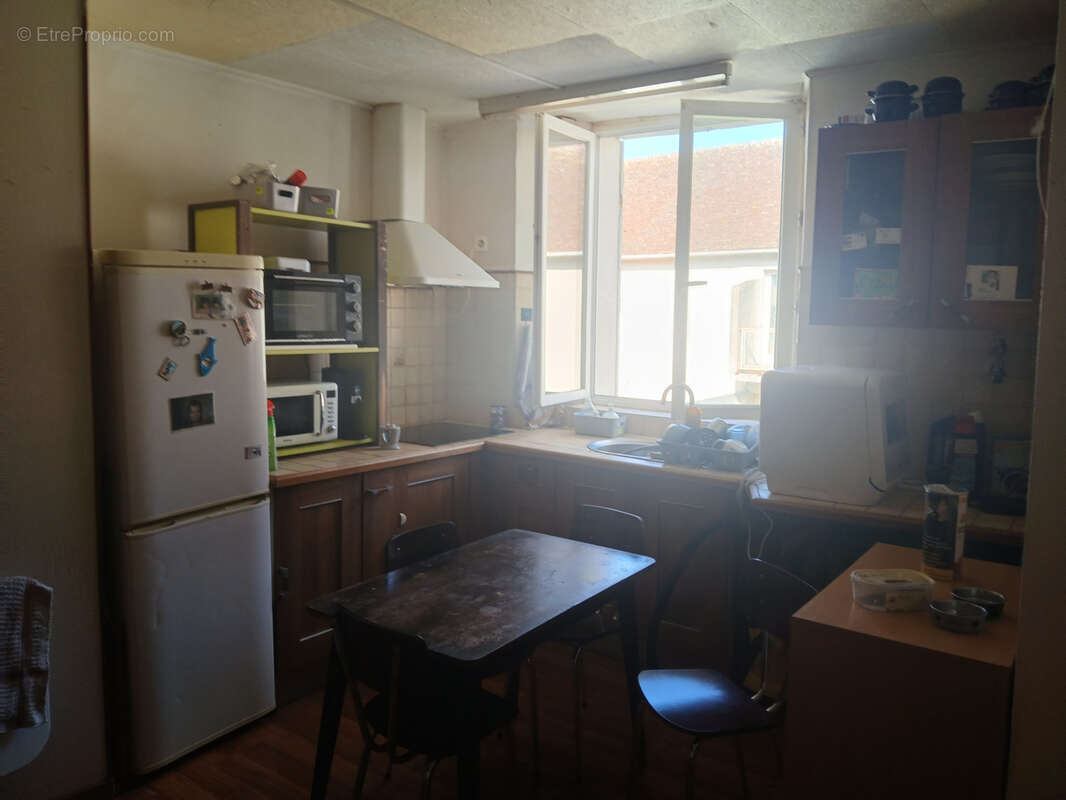 Appartement à JOUY-LE-CHATEL