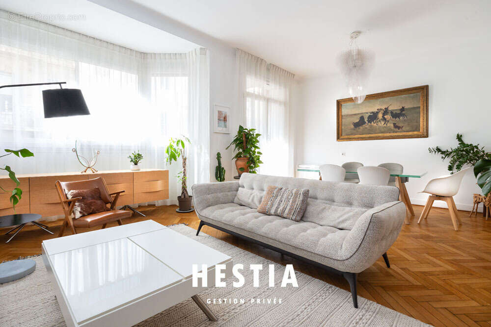 Appartement à MARSEILLE-6E