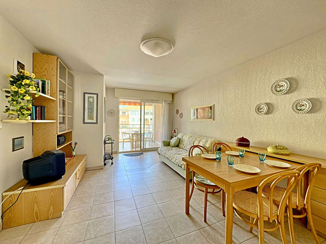 Appartement à FREJUS