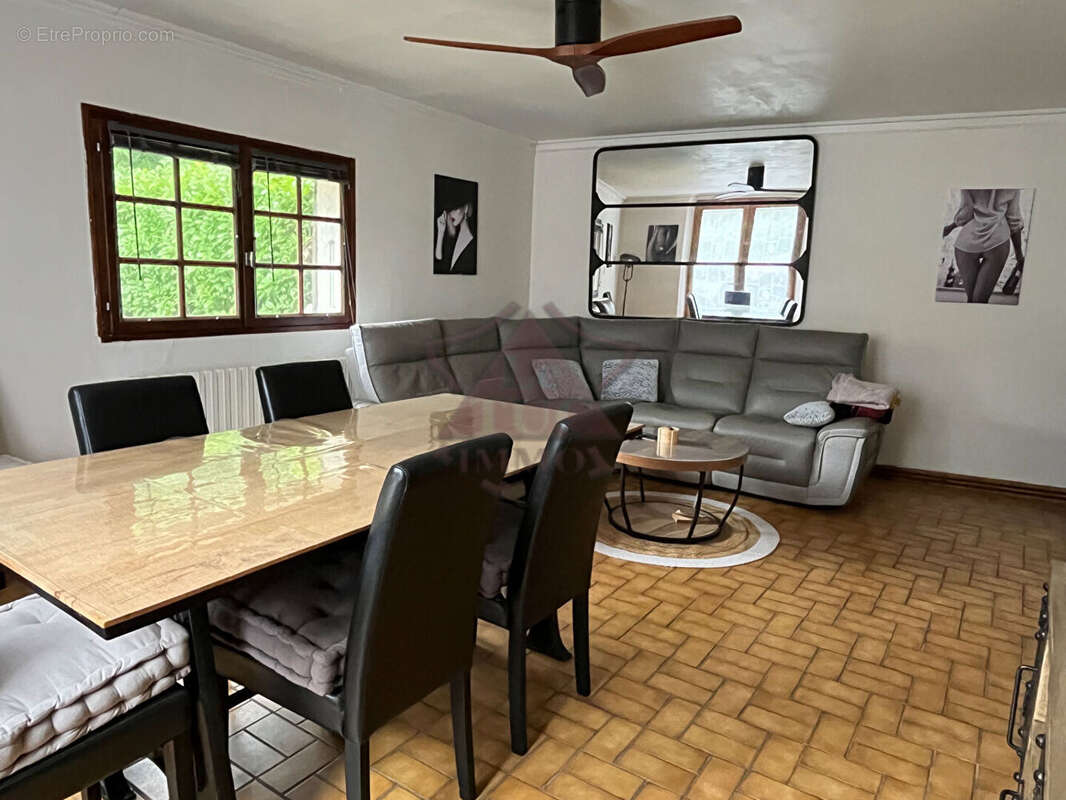 Maison à ROBIAC-ROCHESSADOULE