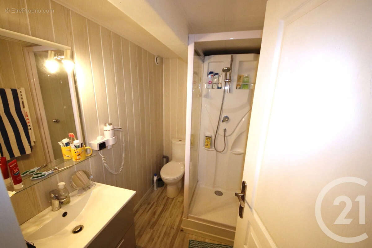 Maison à LACROIX-FALGARDE