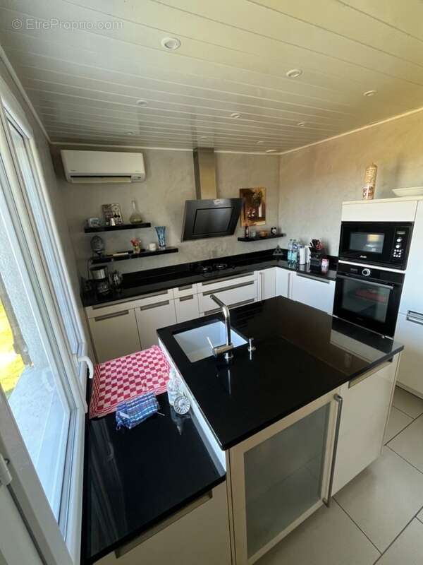 Maison à POUGNE-HERISSON