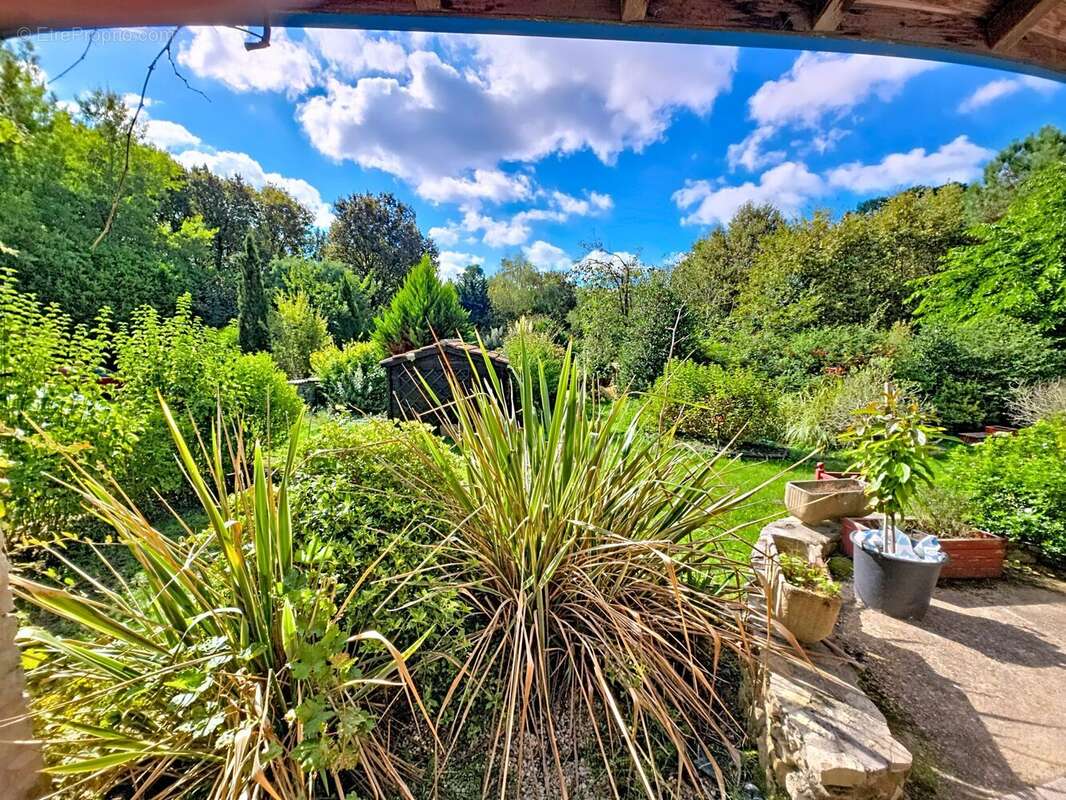 Maison à SAINT-SYMPHORIEN