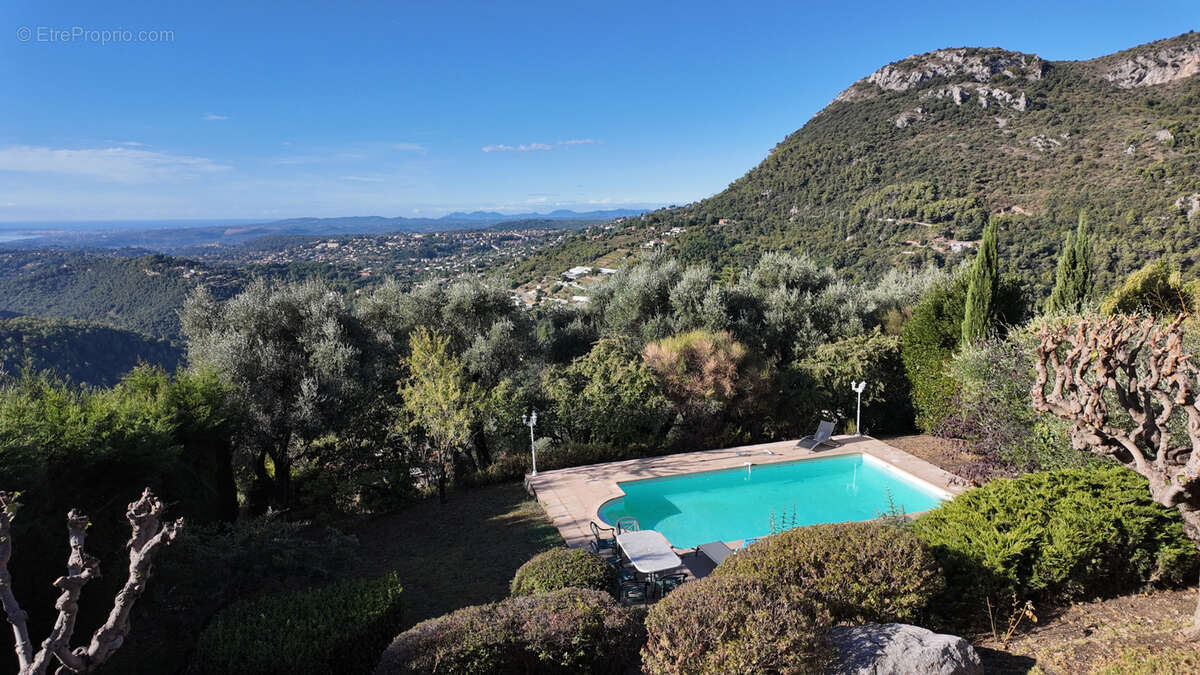 Maison à SAINT-JEANNET