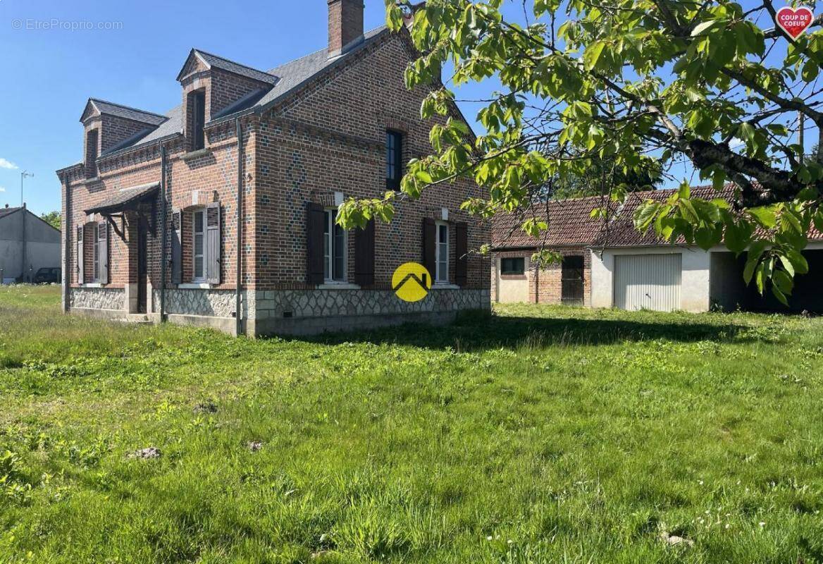 Maison à LAMOTTE-BEUVRON