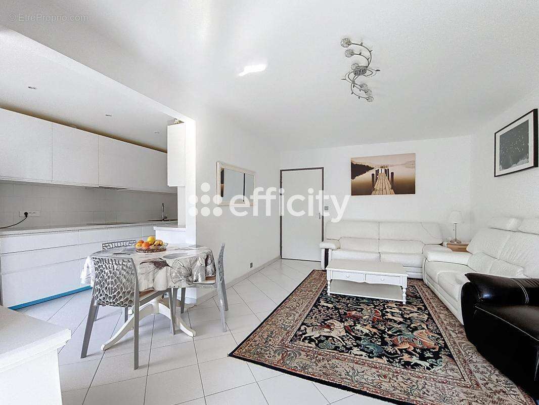 Appartement à SAINT-GRATIEN