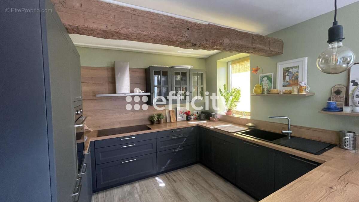 Maison 110 m² à Rustrel  - photo 17