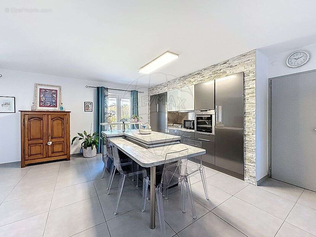 Maison à SAINT-GENIES-DE-MALGOIRES