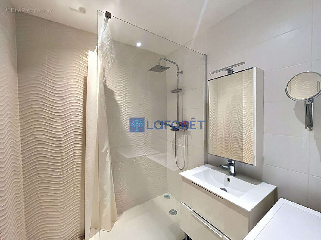 Appartement à SAINTRY-SUR-SEINE